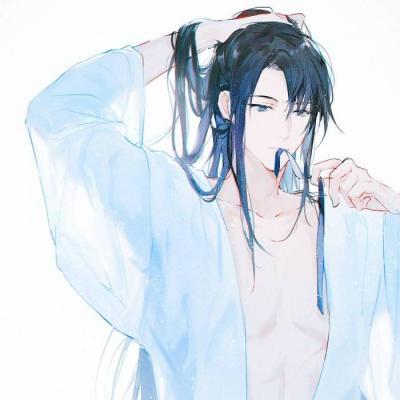 海南一沙滩出现搁浅巨型皇带鱼